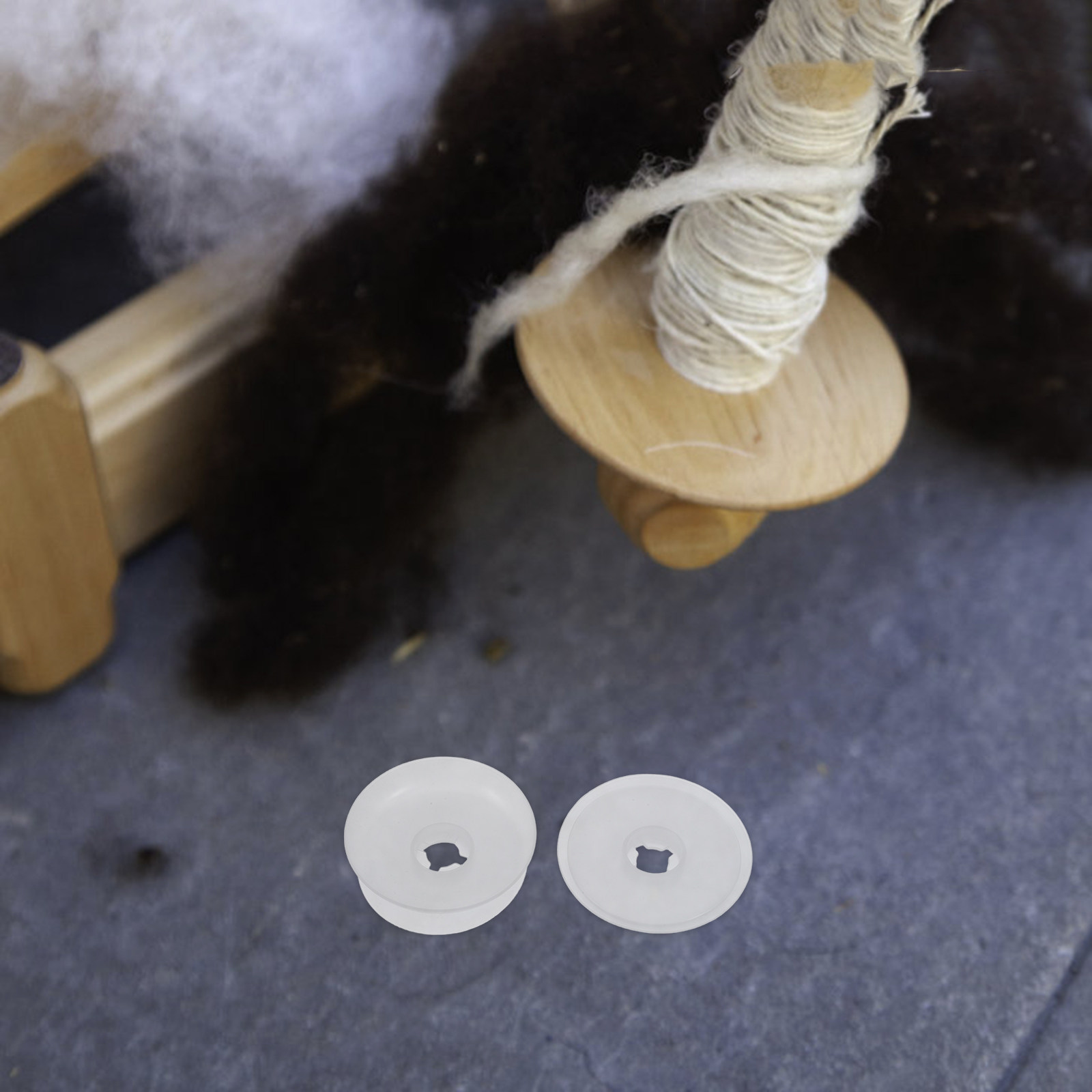 Thread Bobbins Empty - 10個入り 空ボビン 糸用 プラスチックスプールホルダー 絡まない設計 縫製